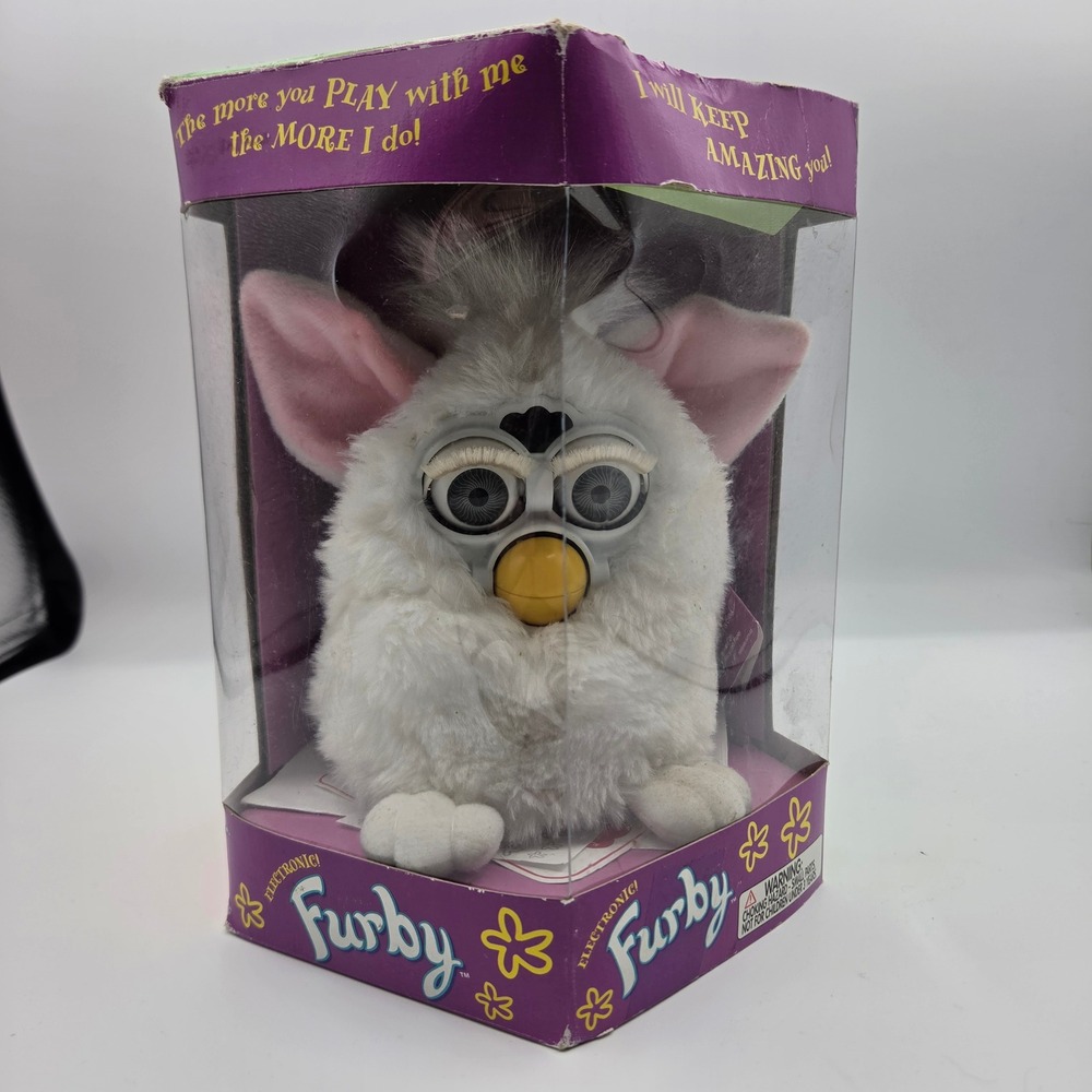 Vintage 1998 Tiger Electronics Furby Original White Plush Model 70-800 Untested
